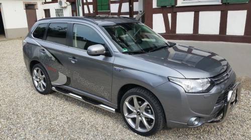 Outlander PHEV von Deepzone. 