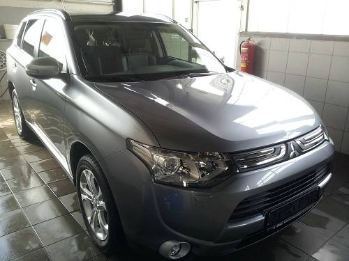 Outlander 2.2 DI-D Instyle 4WDvon pba0815. 