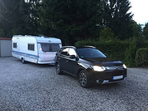 Outlander 2.2 DI-D 4WD 6-Gang-Automatik von Swifty. 